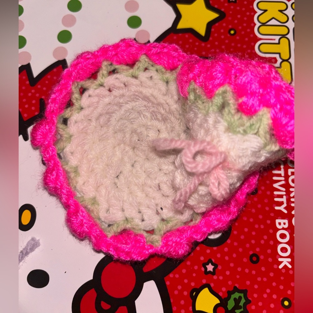 Pink and White Bouquet Crotchet Coaster Set
